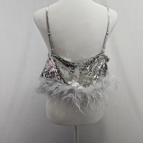 Boutique Feathers and Sequins Women's Silver Sleeveless Crop Top. - Picture 7 of 9